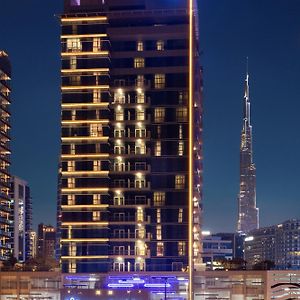 Royal Continental Suites Business Bay - Deluxe Apartments
