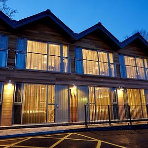The Boathouse Inn & Riverside Rooms