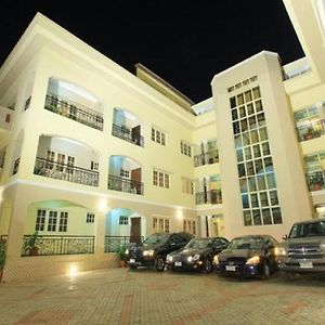 Apartment Royale Hotel & Suite